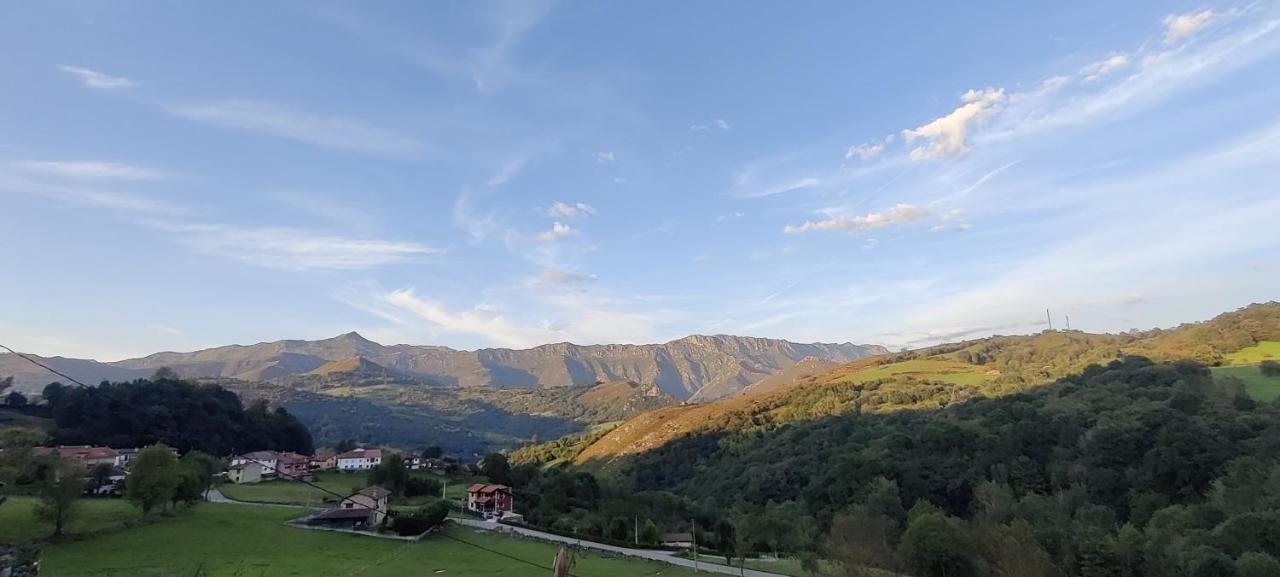 Arenas de Cabrales, Ángel Inguanzo Exterior foto