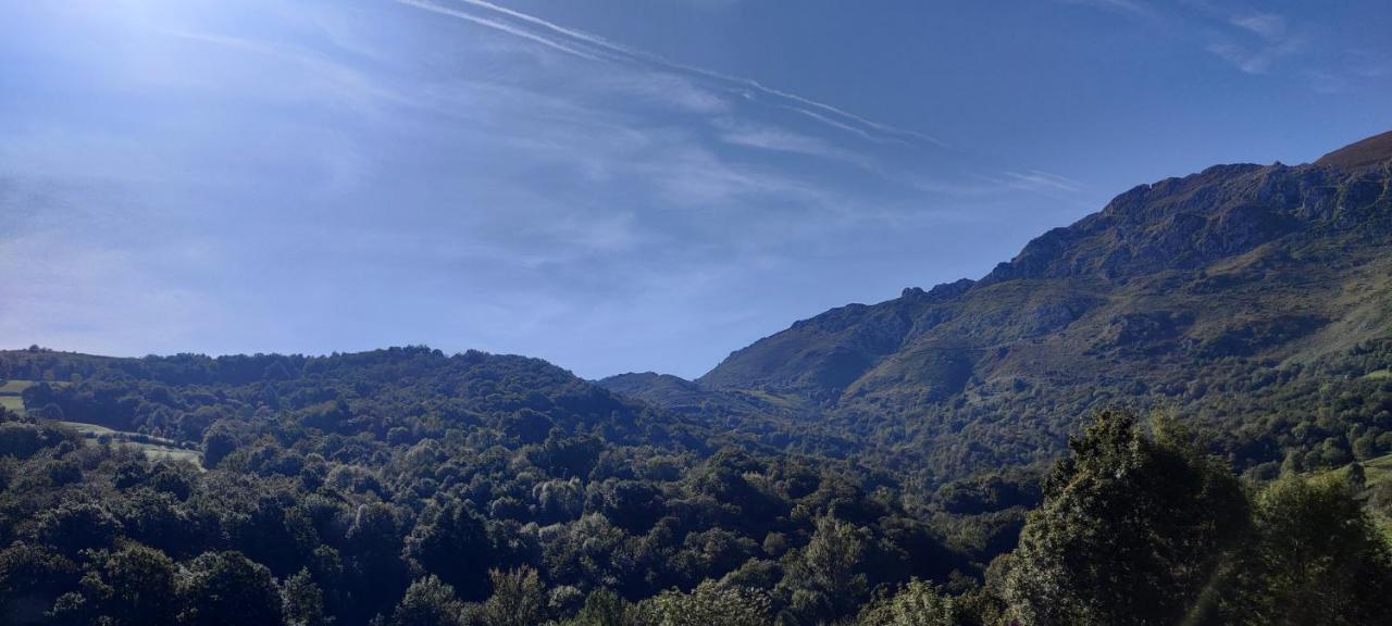 Arenas de Cabrales, Ángel Inguanzo Exterior foto